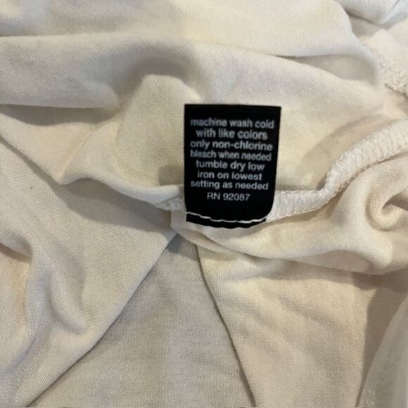 BLACK Label Saks Fifth Avenue 1/2 Sleeve Ruched White Scoop Neck Size Medium - Picture 6 of 9